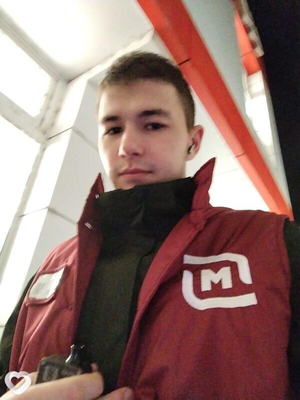 Артем, 21, Новороссийске — анкета №2976257