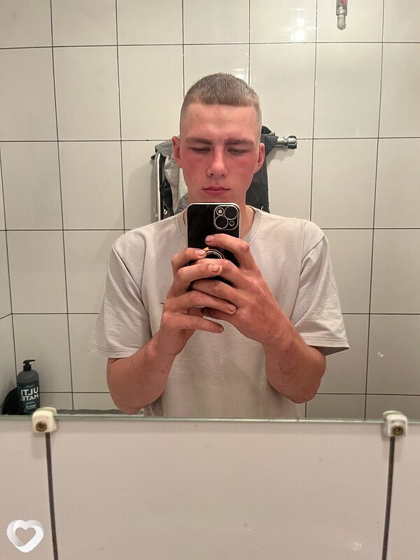 Александр, 20, Слониме — анкета №2976996
