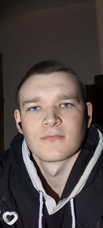 Виктор, 22, Барнауле — анкета №2978184