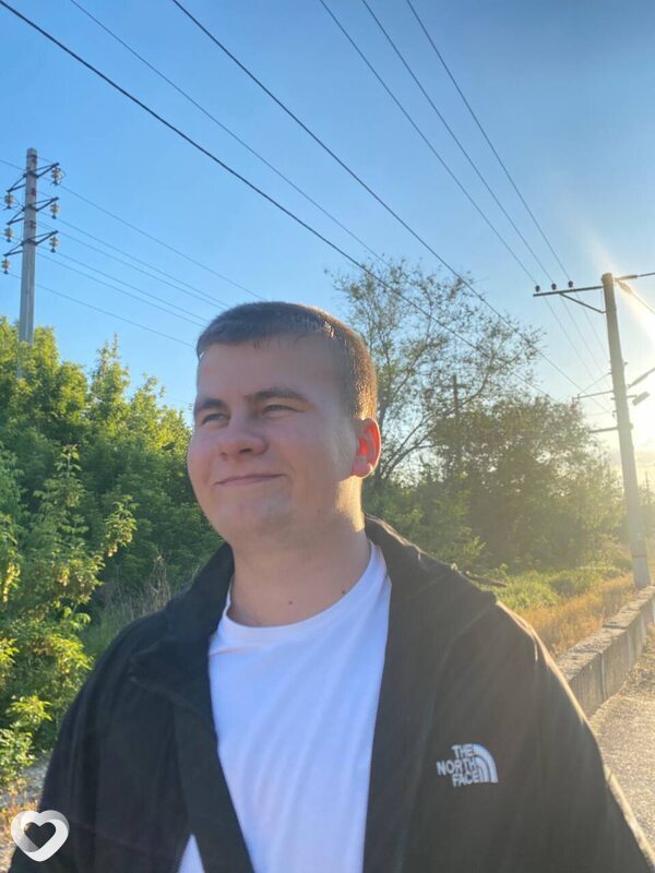 Дмитрий, 23, Губкине — анкета №2978222
