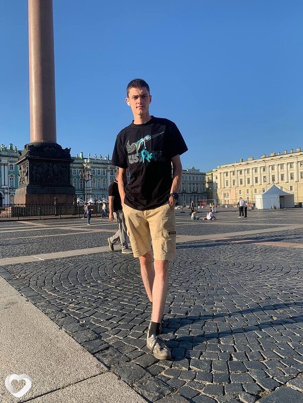 Макс, 21, Санкт-Петербурге — анкета №2978335