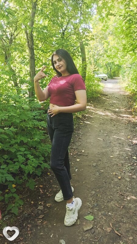 Дарья, 21, Барнауле — анкета №2978971
