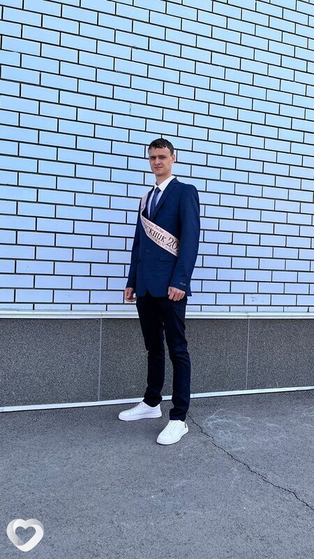 Вадим, 20, Барнауле — анкета №2979089