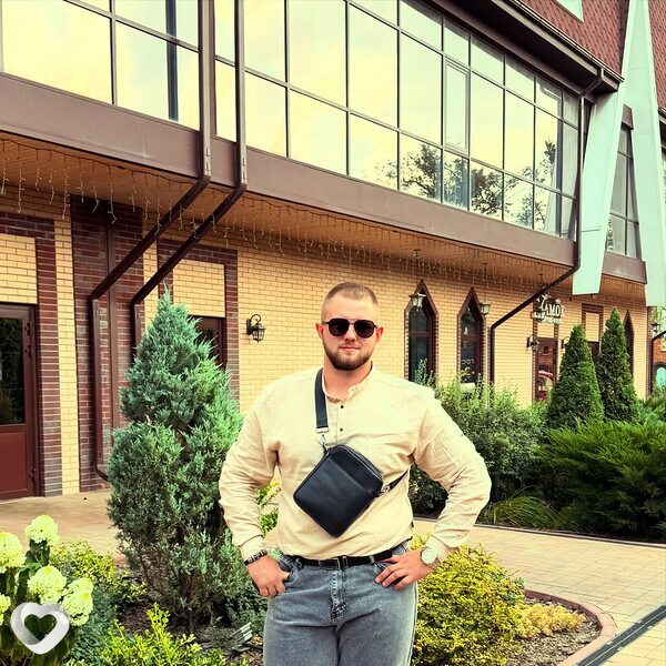 Иван, 23, Москве — анкета №2979523