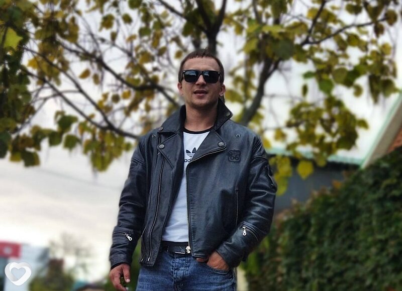 Олег, 33, Шахтах — анкета №2979897