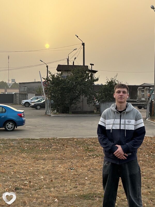 Володя, 20, Москве — анкета №2980243