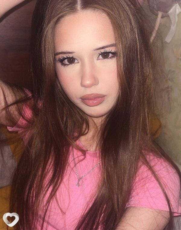Полина, 21, Москве — анкета №2980546