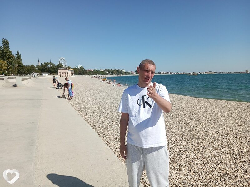 Михаил, 20, Евпатории — анкета №2980590