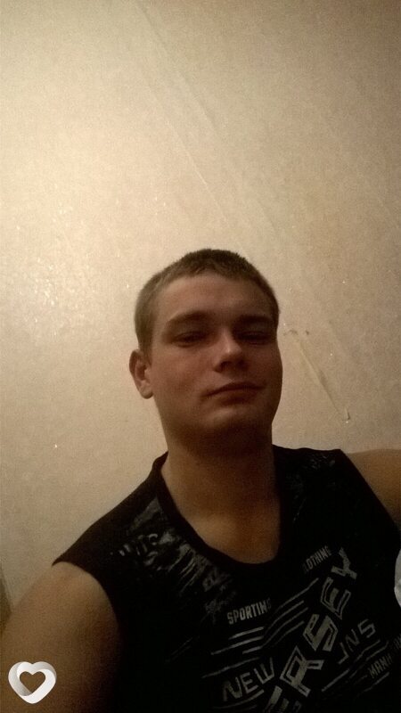 Кирилл, 26, Камени-на-Оби — анкета №2981033