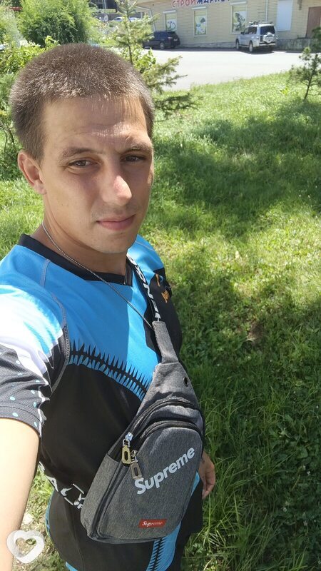 Максим, 28, Артеме — анкета №2981554