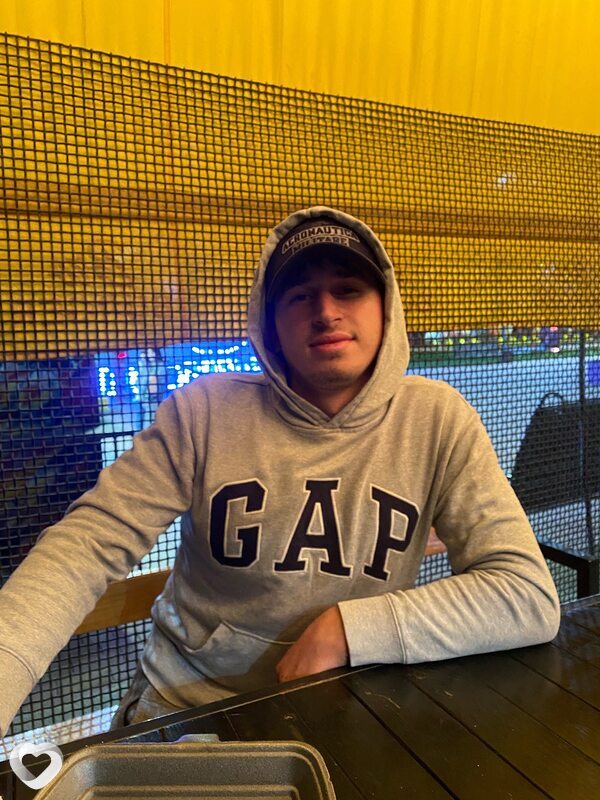 Арсен, 25, Орёл — анкета №2982094