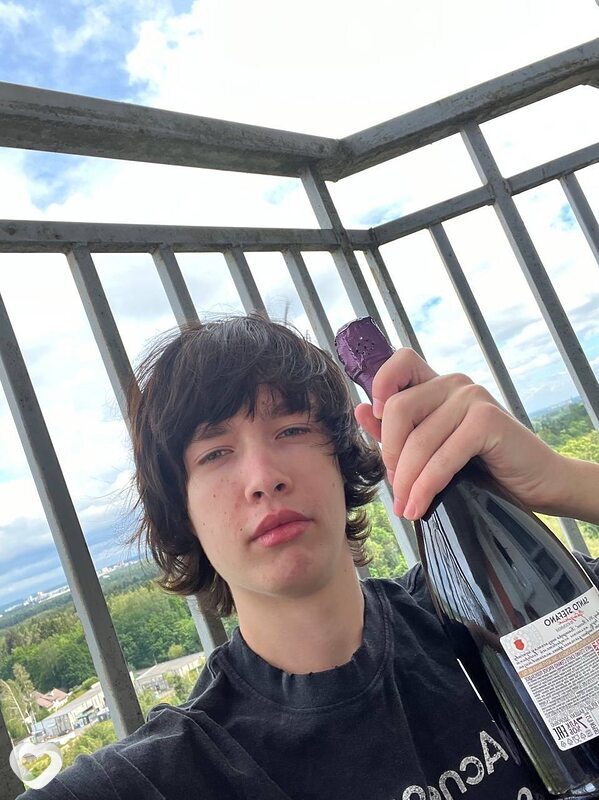 Евгений, 19, Санкт-Петербурге — анкета №2982057