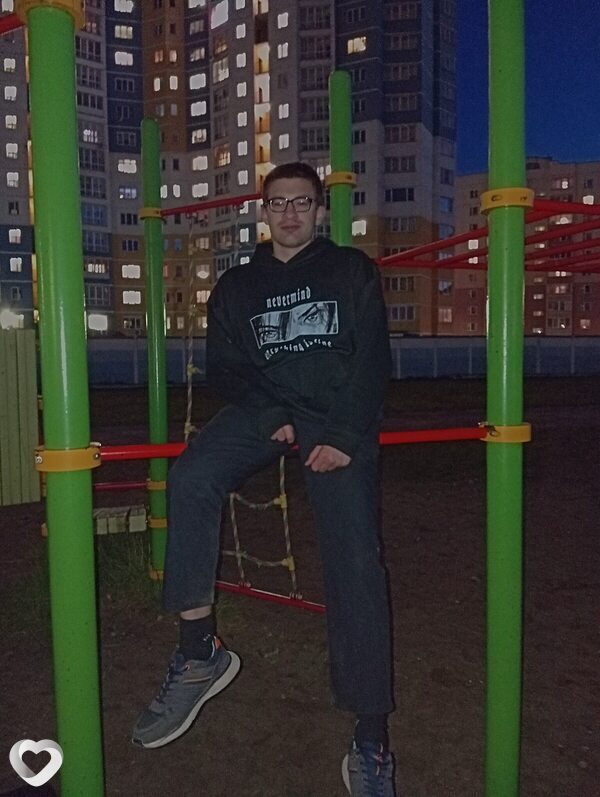 Артëм, 22, Иванове — анкета №2982559