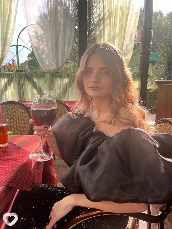 Полина, 19, Луганске — анкета №2982510