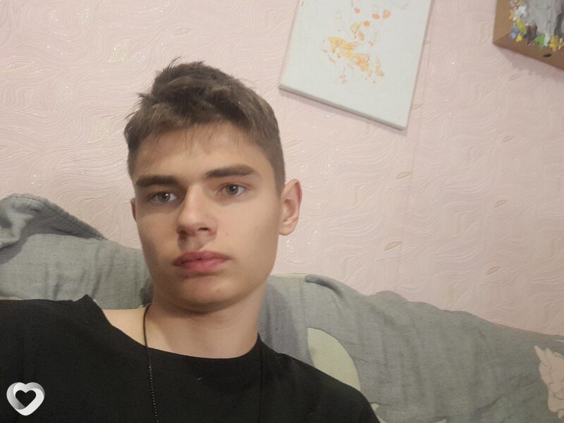 Даня, 19, Днепр — анкета №2983639