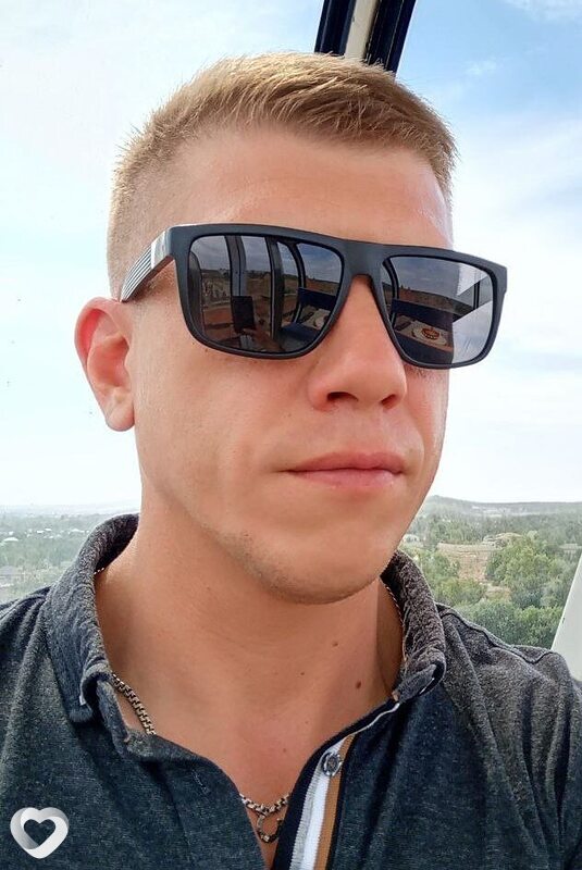 Анатолий, 39, Луганске — анкета №2984549