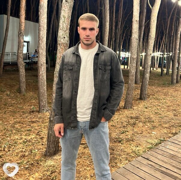 Влад, 23, Москве — анкета №2984906