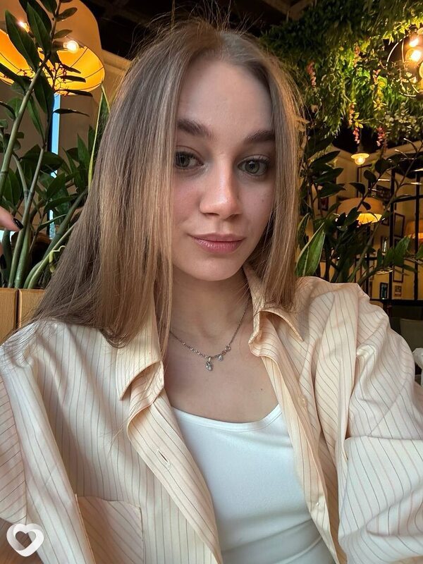 Соня, 23, Ростове-на-Дону — анкета №2985005