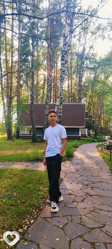 Антон, 19, Ярославле — анкета №2985750