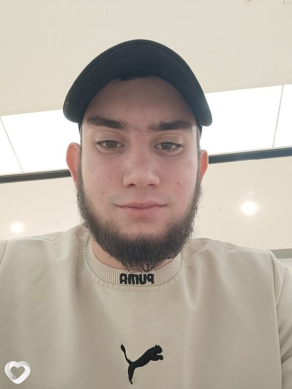 Виталик, 20, Краснодаре — анкета №2985086
