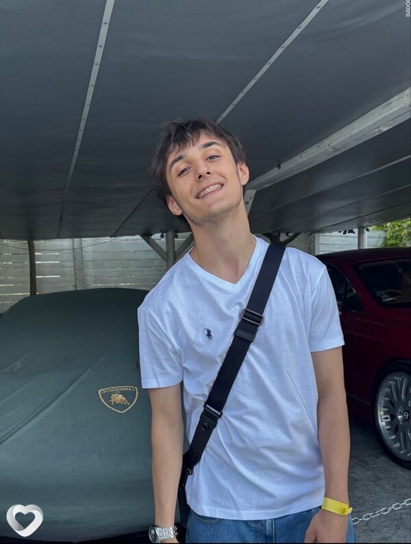 Aleksandr, 19, Днепр — анкета №2985088