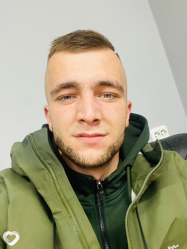 Руслан, 26, Волхове — анкета №2985308