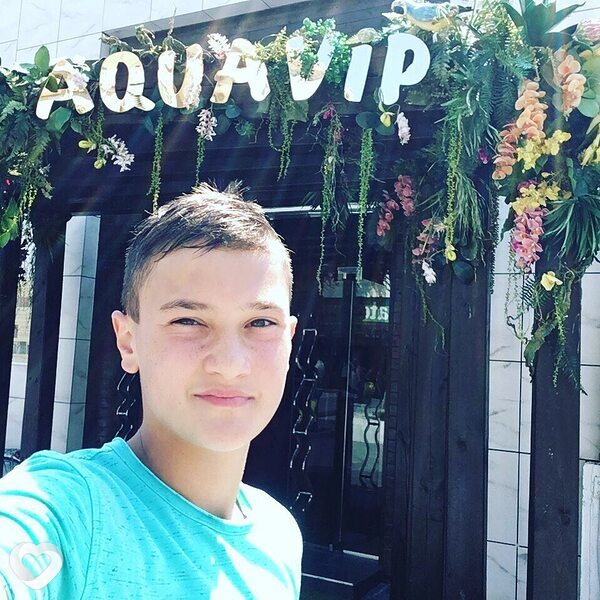 Эдуард, 18, Кириши — анкета №2985782