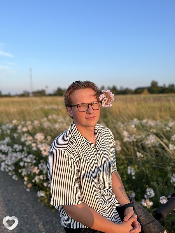 Антон, 21, Бресте — анкета №2985793