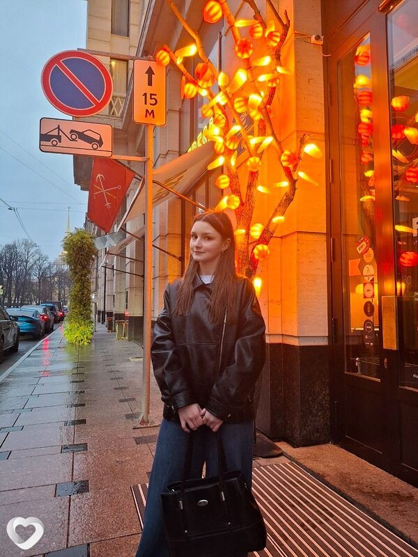 Арина, 19, Санкт-Петербурге — анкета №2985462