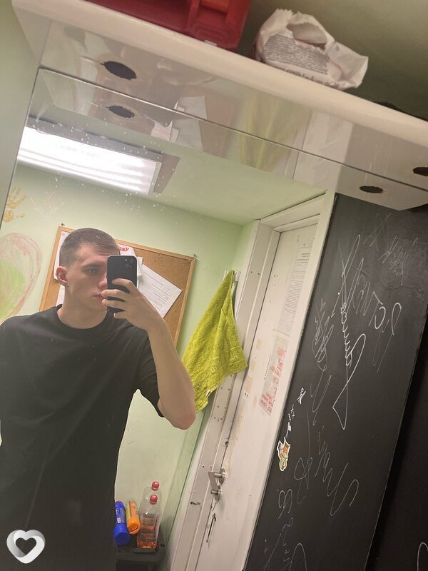 Александр, 19, Тюмени — анкета №2986943
