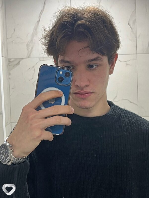 Денис, 23, Москве — анкета №2987556