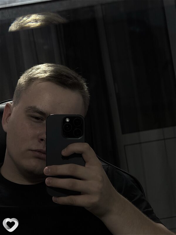 Виктор, 25, Новороссийске — анкета №2988409