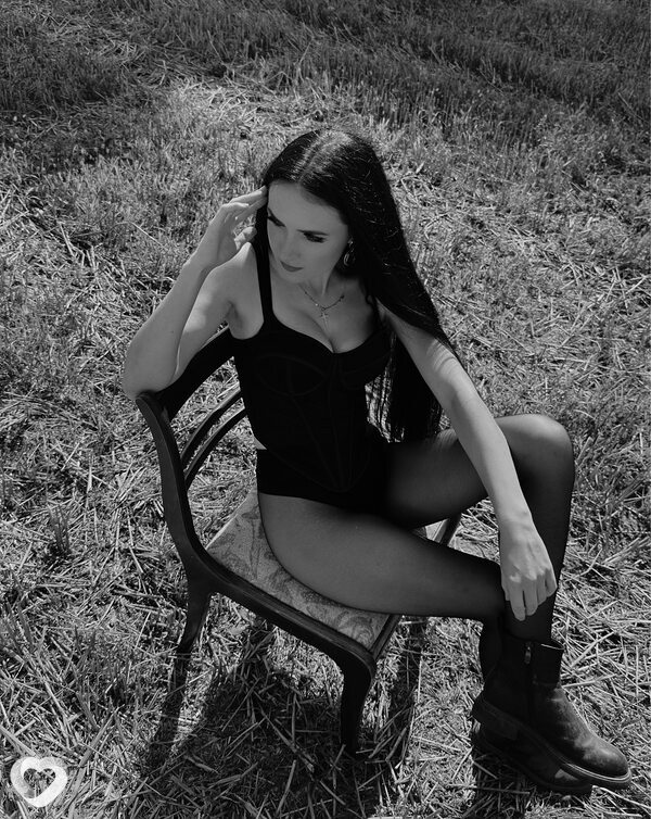 Оксана, 24, Столине — анкета №2988861