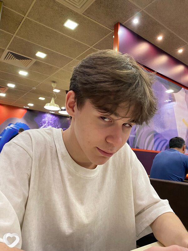 Егор, 19, Москве — анкета №2988734