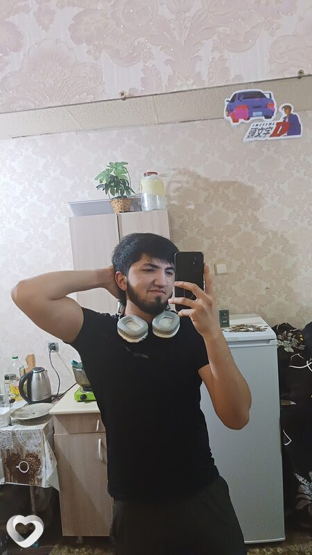 Максим, 21, Красноярске — анкета №2988931