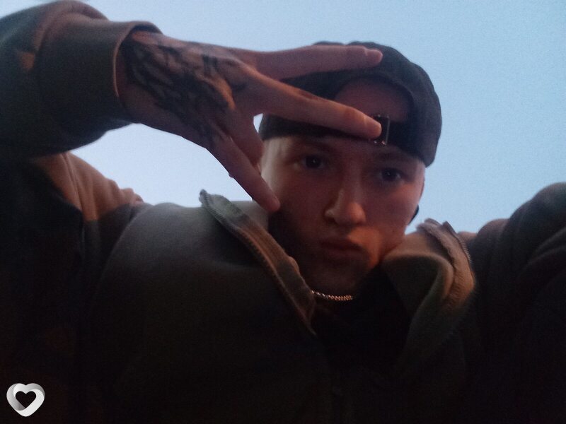 Илья, 20, Омске — анкета №2989264