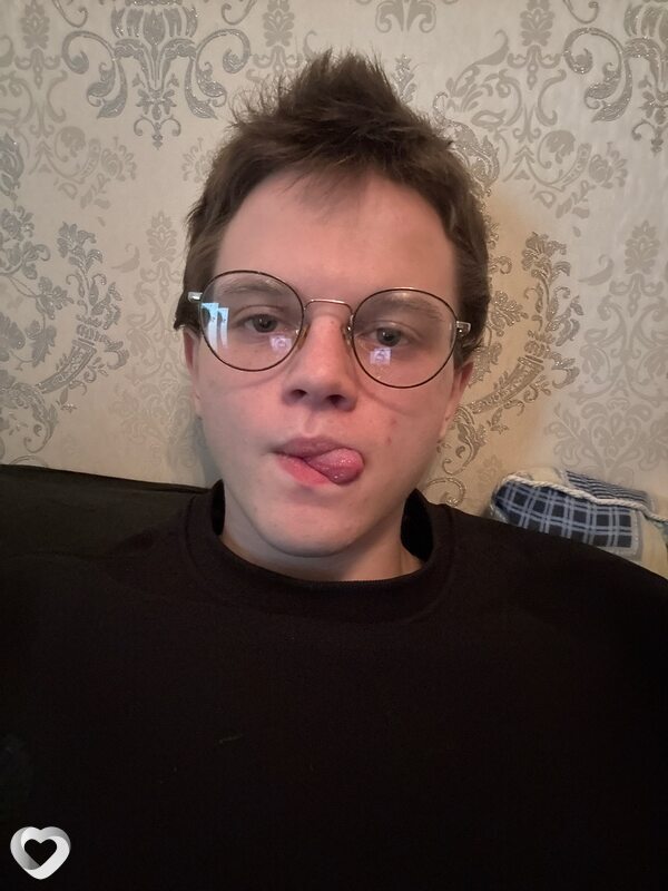 Коля, 19, Воронеже — анкета №2989278