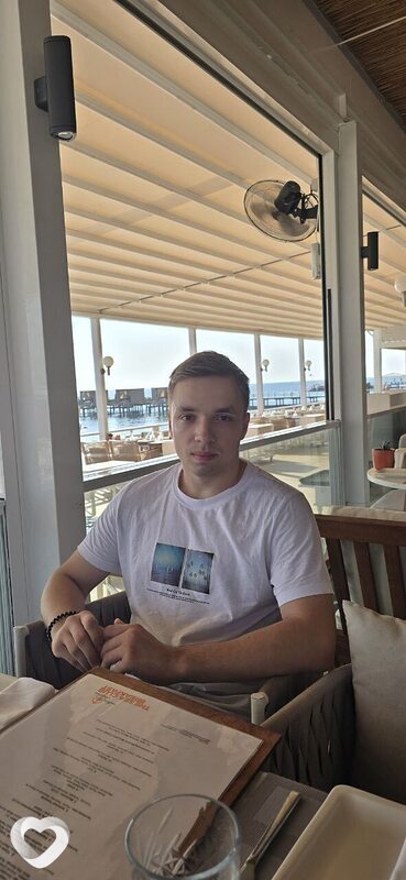 Кирилл, 19, Перми — анкета №2990353