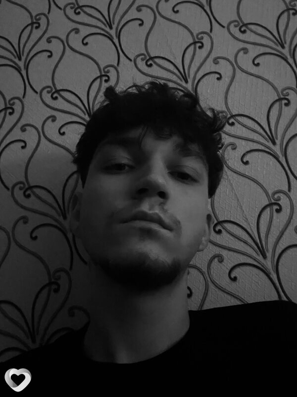 Алексей, 20, Симферополе — анкета №2990598
