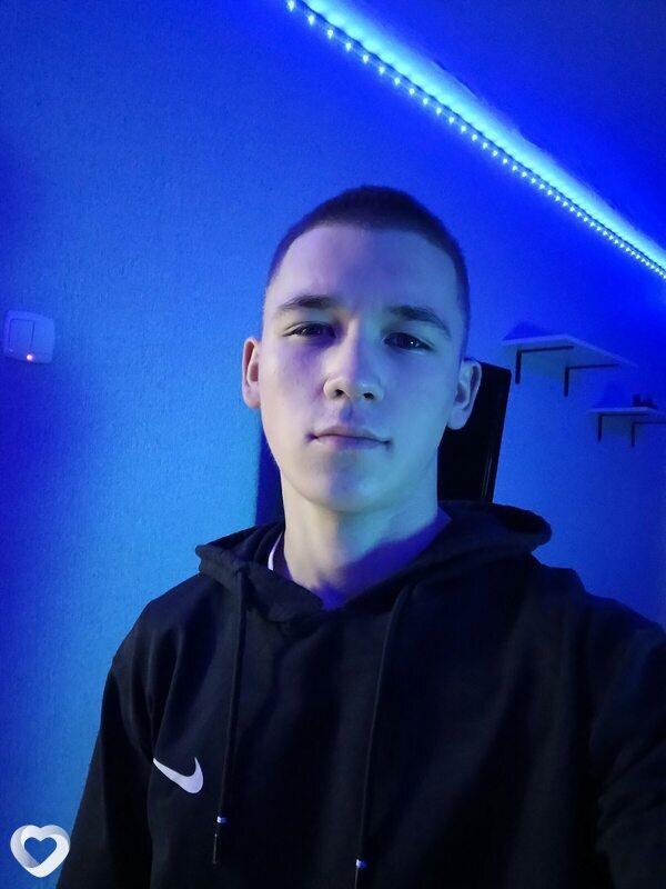 Александр, 21, Асбесте — анкета №2991118