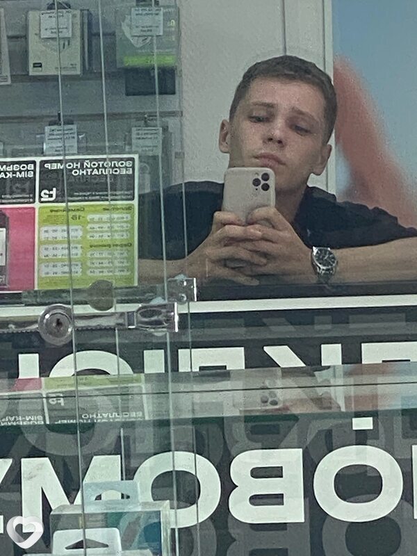 Александр, 19, Хабаровске — анкета №2990801