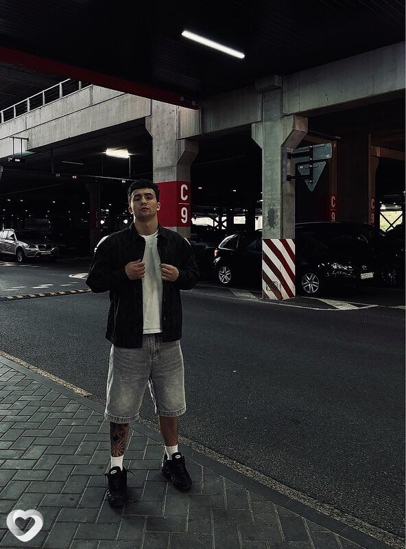 Дима, 20, Минске — анкета №2991420