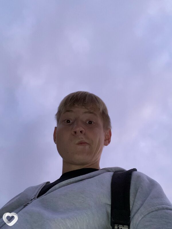 Артём, 20, Иркутске — анкета №2992441