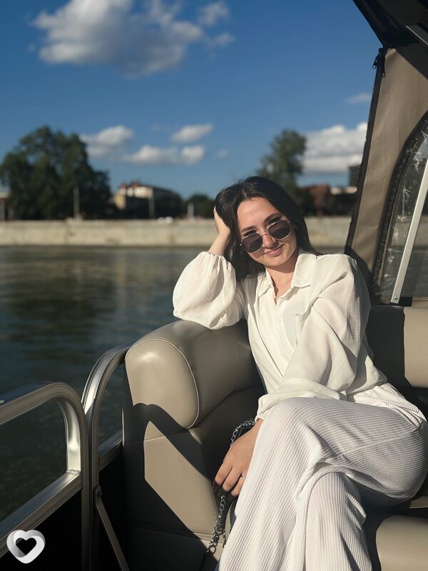 Ирина, 22, Кургане — анкета №2992250