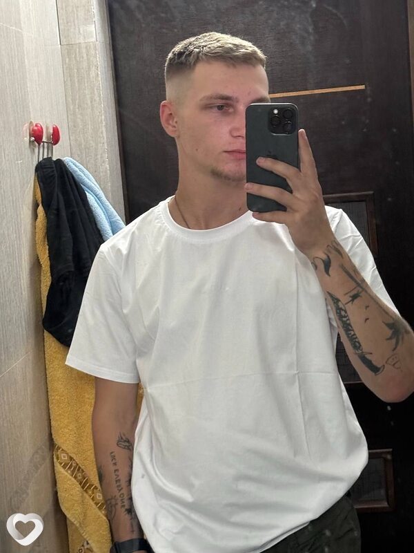 Иван, 22, Клинцах — анкета №2992140
