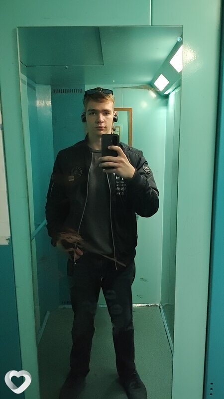 Владислав, 19, Москве — анкета №2992228