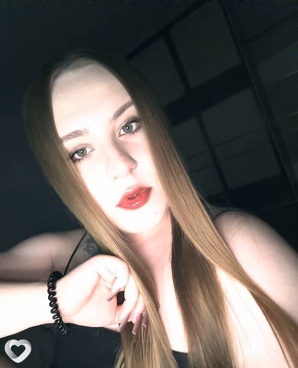 Анастасия, 20, Солигорске — анкета №2993402