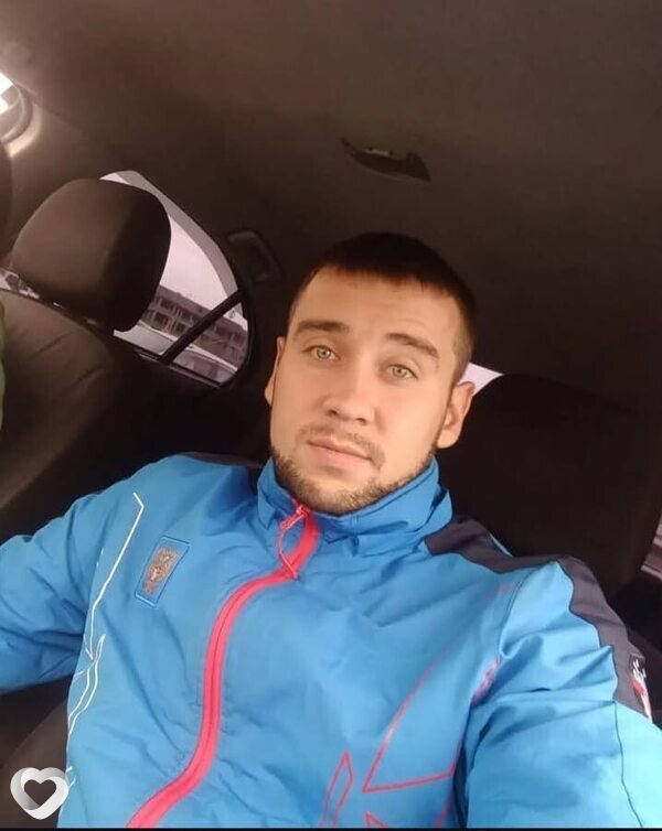 Артём, 31, Бийске — анкета №2993022