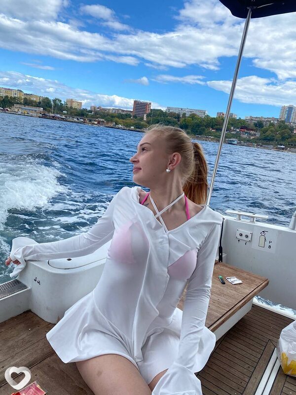 Алина, 21, Владивостоке — анкета №2993067