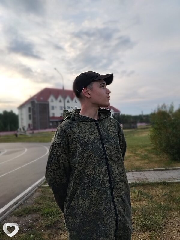 Пашка, 19, Кургане — анкета №2993100